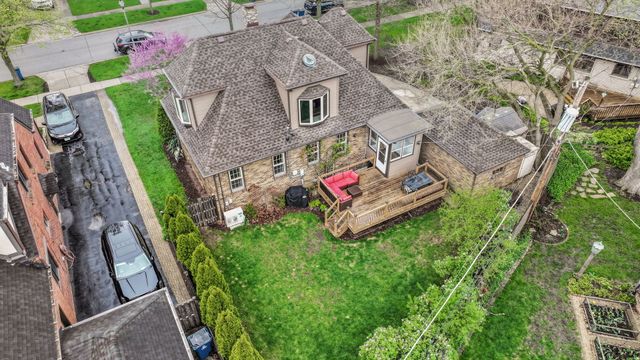 397 S Holly Avenue, Elmhurst, IL 60126