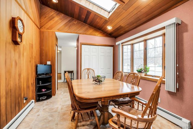 893 Connetquot Avenue, Islip Terrace, NY 11752