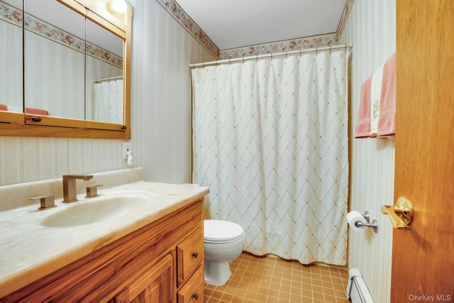 893 Connetquot Avenue, Islip Terrace, NY 11752