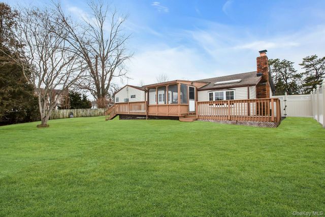 893 Connetquot Avenue, Islip Terrace, NY 11752