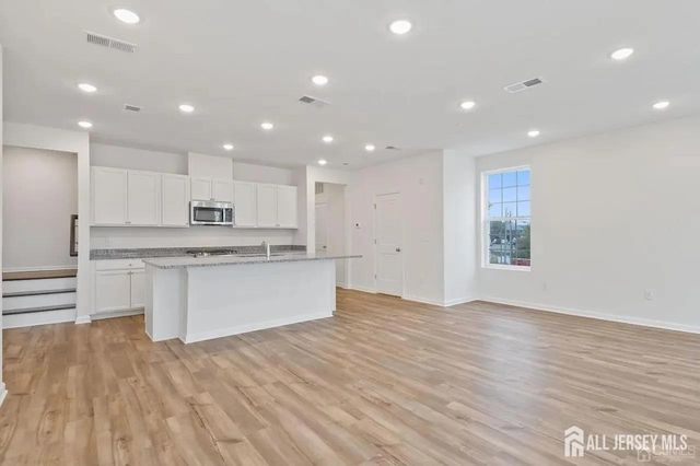 735 Station Road, Dunellen, NJ 08812