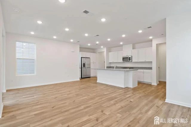 735 Station Road, Dunellen, NJ 08812