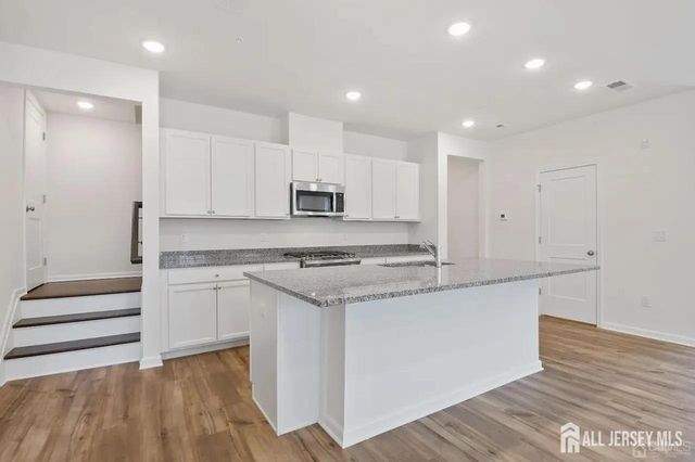 735 Station Road, Dunellen, NJ 08812