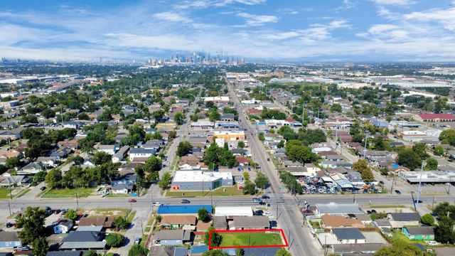 6908 Canal Street, Houston, TX 77011