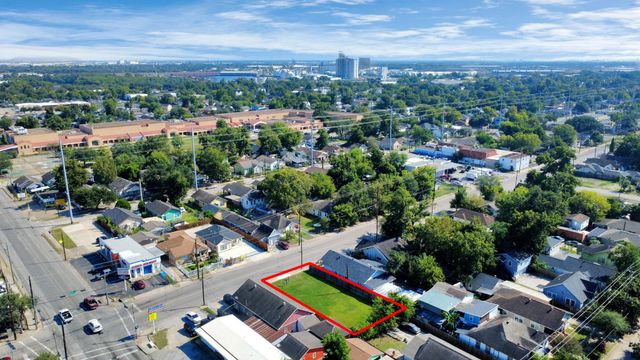 6908 Canal Street, Houston, TX 77011