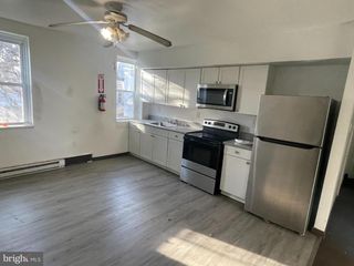 2723-2725 W 3RD ST #1F, Chester, PA 19013