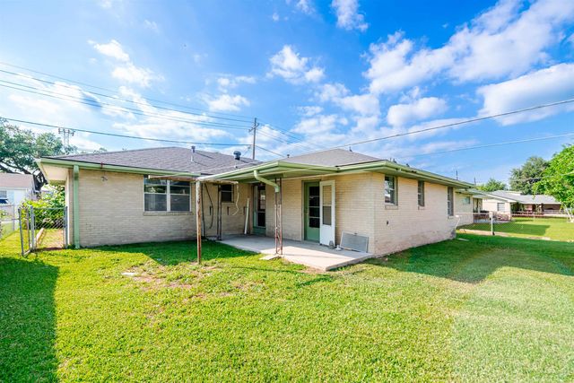 123 Adoue Street, Houma, LA 70360