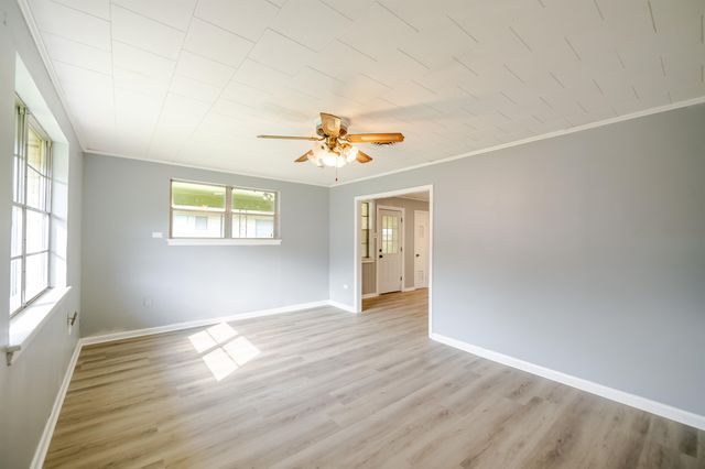 123 Adoue Street, Houma, LA 70360