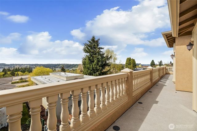 7613 N 10th Street, Tacoma, WA 98406