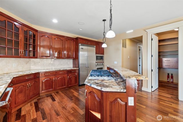 7613 N 10th Street, Tacoma, WA 98406