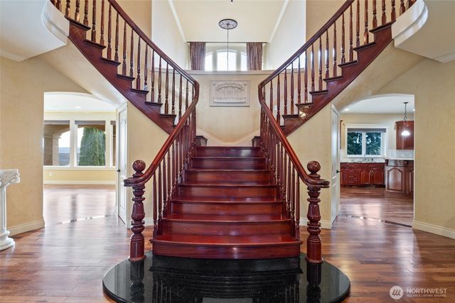 7613 N 10th Street, Tacoma, WA 98406