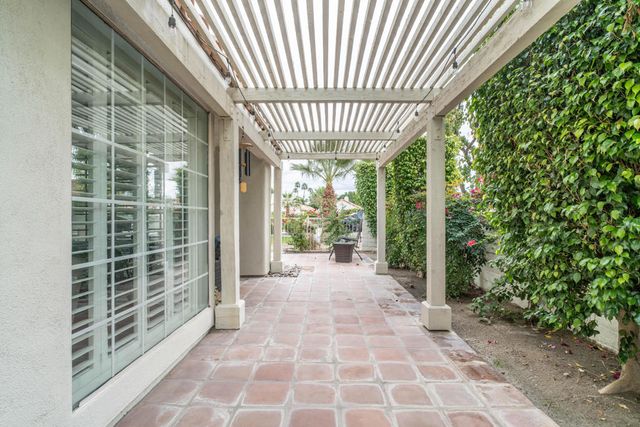 43954 Via Granada, Palm Desert, CA 92211