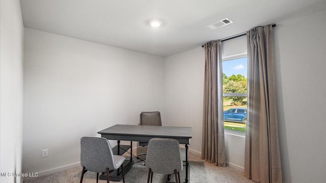 5010 Fox Glen Drive, Jackson, MS 39212