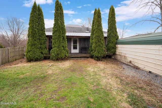 1826 Amsterdam Road, Ballston, NY 12020