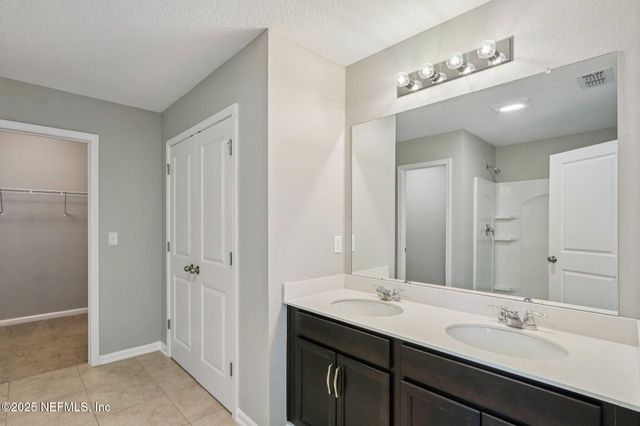 12517 CREEKSIDE MANOR Drive, Jacksonville, FL 32218