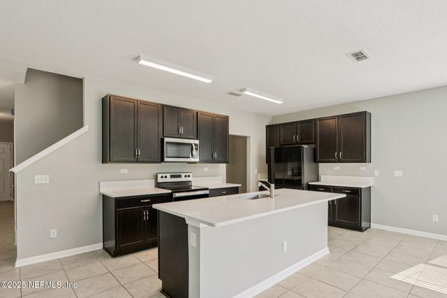 12517 CREEKSIDE MANOR Drive, Jacksonville, FL 32218