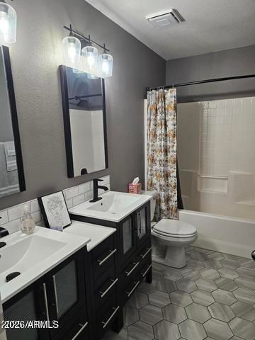 3325 E FORD Avenue, Gilbert, AZ 85234