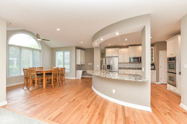 12496 Pembrooke Circle, Carmel, IN 46032