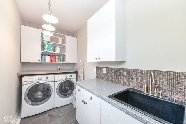 12496 Pembrooke Circle, Carmel, IN 46032