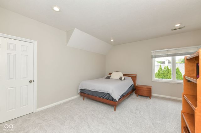 12496 Pembrooke Circle, Carmel, IN 46032