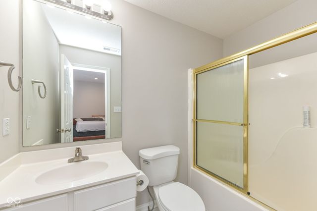 12496 Pembrooke Circle, Carmel, IN 46032