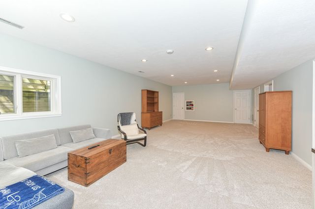 12496 Pembrooke Circle, Carmel, IN 46032