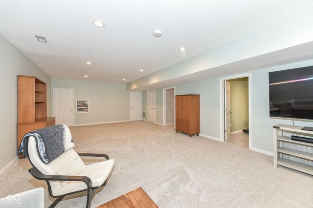 12496 Pembrooke Circle, Carmel, IN 46032