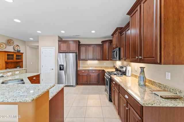 26469 W PONTIAC Drive, Buckeye, AZ 85396