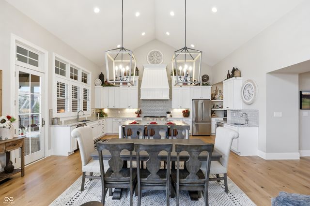 1096 Chatham Hills Boulevard, Westfield, IN 46074