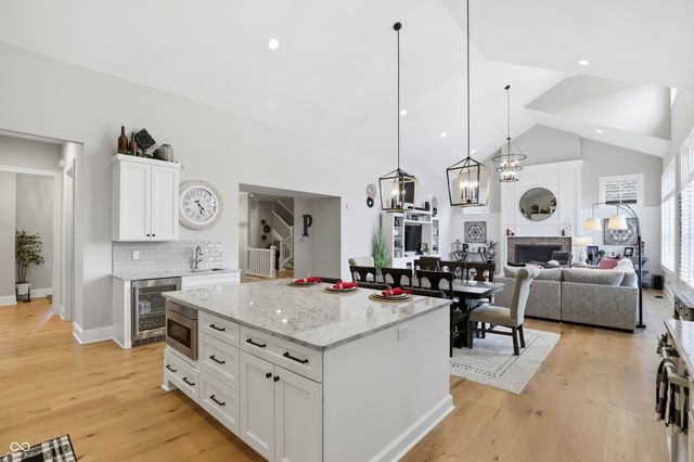 1096 Chatham Hills Boulevard, Westfield, IN 46074