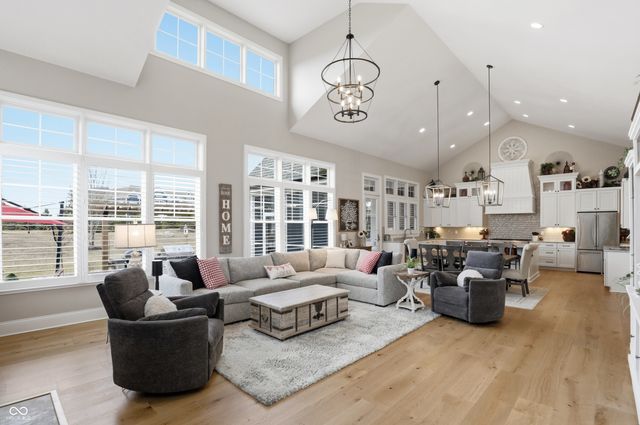 1096 Chatham Hills Boulevard, Westfield, IN 46074