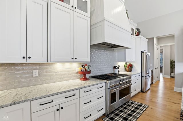 1096 Chatham Hills Boulevard, Westfield, IN 46074
