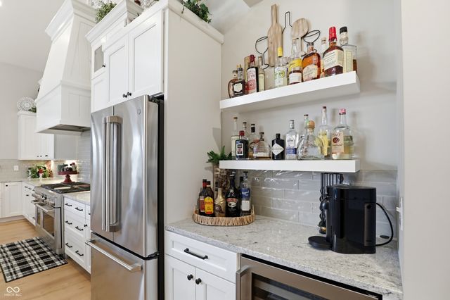 1096 Chatham Hills Boulevard, Westfield, IN 46074