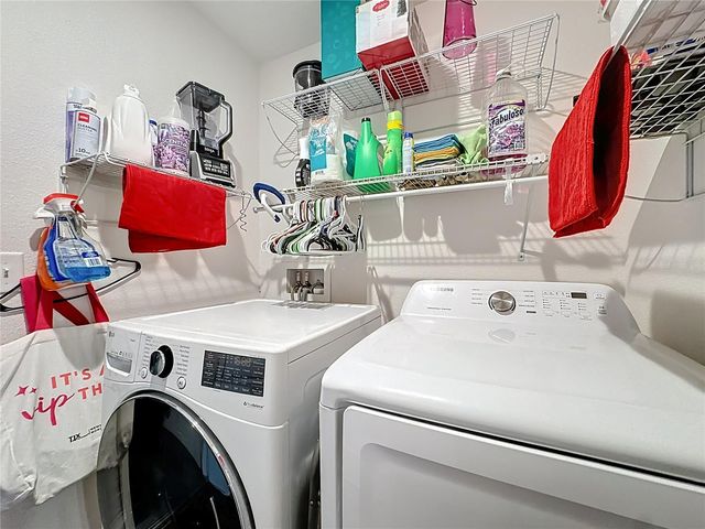 35725 ROSE MOSS AVENUE, Leesburg, FL 34788