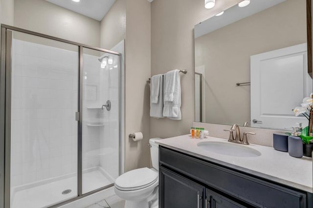 640 PEBBLE BEACH DRIVE, Davenport, FL 33896
