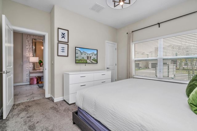 640 PEBBLE BEACH DRIVE, Davenport, FL 33896