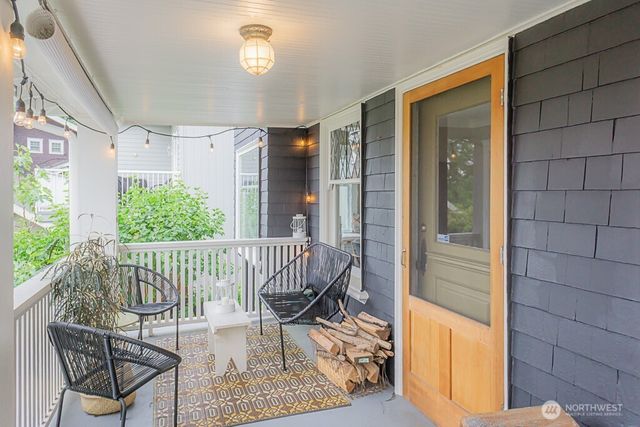 1557 Madrona Drive, Seattle, WA 98122