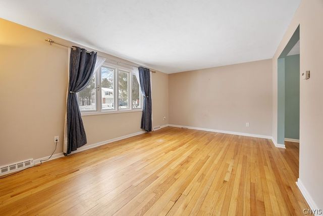 5250 Longridge Road, Dewitt, NY 13078