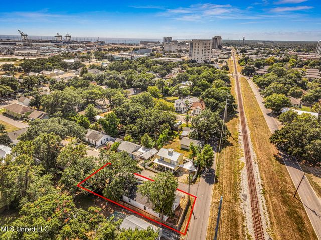 1729 3rd Street, Gulfport, MS 39501