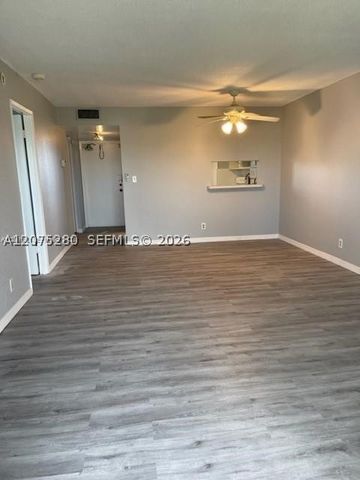 950 Hillcrest Dr 506, Hollywood, FL 33021