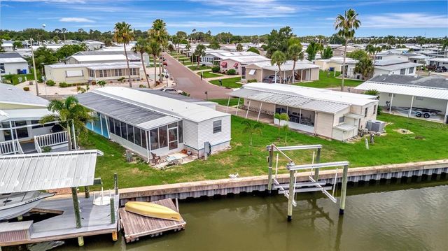 134 W SAINT ANNES CIRCLE, Apollo Beach, FL 33572