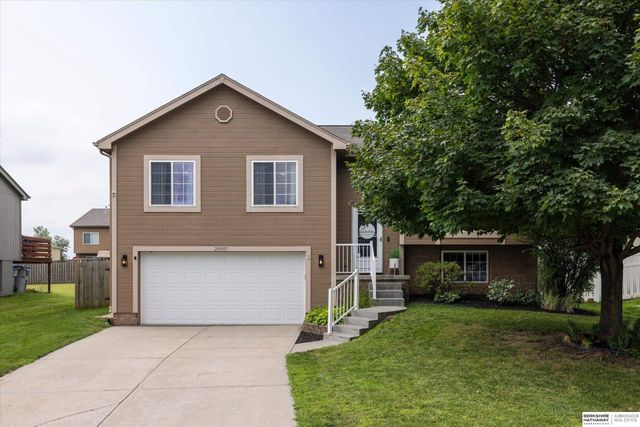20907 Birch Street, Gretna, NE 68028