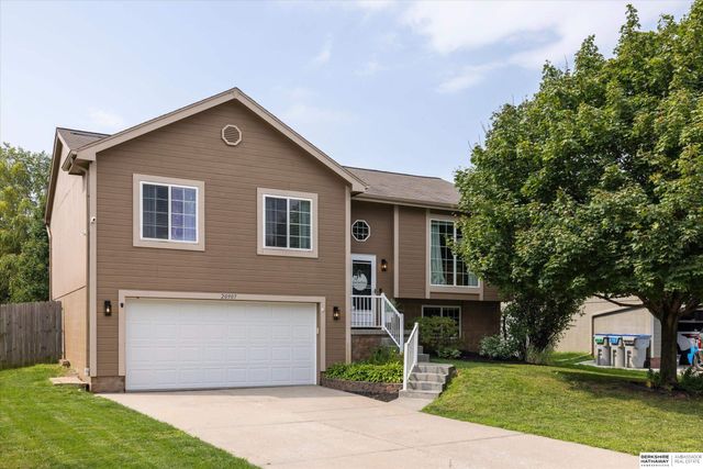 20907 Birch Street, Gretna, NE 68028