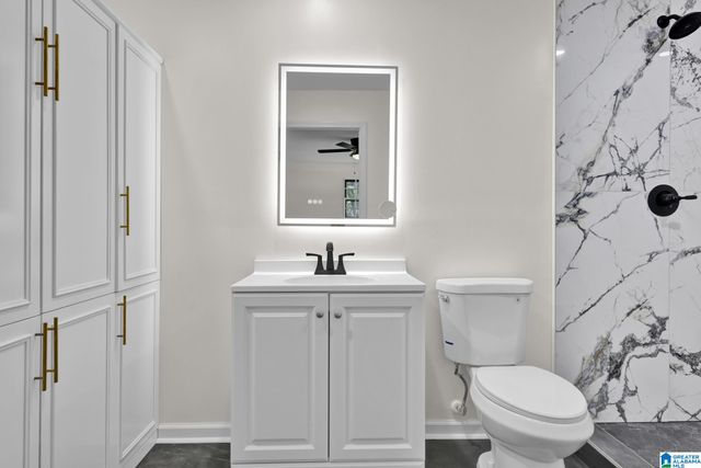 912 CLARK MOUNTAIN ROAD, Hueytown, AL 35023