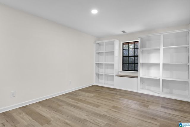 912 CLARK MOUNTAIN ROAD, Hueytown, AL 35023