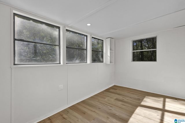 912 CLARK MOUNTAIN ROAD, Hueytown, AL 35023