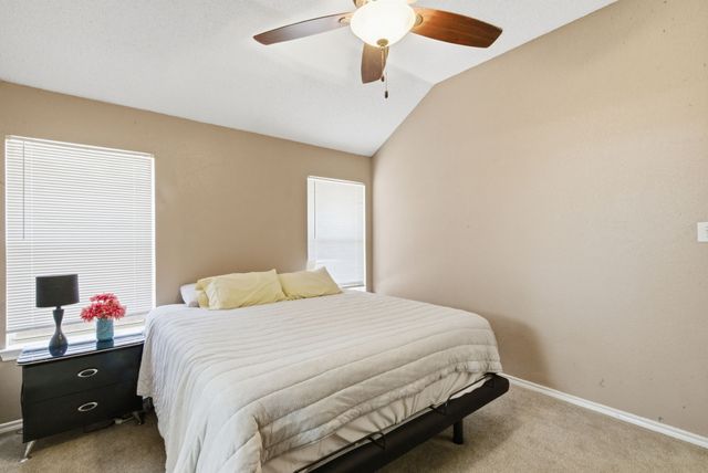 705 Oak Park Drive, Azle, TX 76020