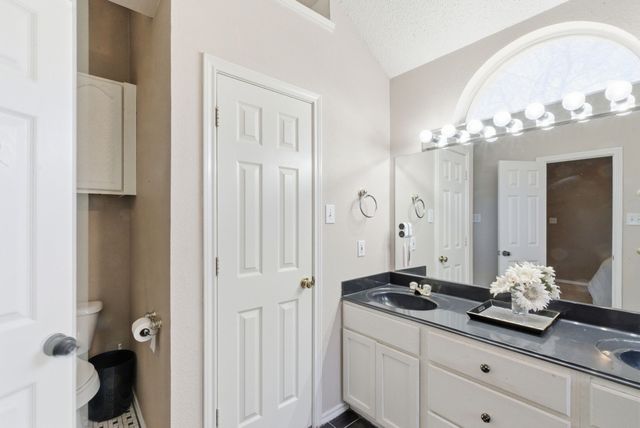 705 Oak Park Drive, Azle, TX 76020