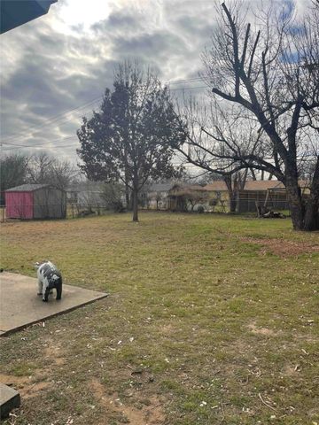 809 Milam Drive, Euless, TX 76039