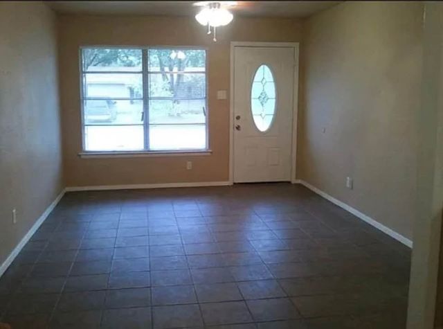 809 Milam Drive, Euless, TX 76039